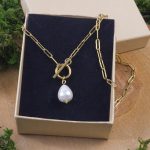 kamienie i popularne amulety